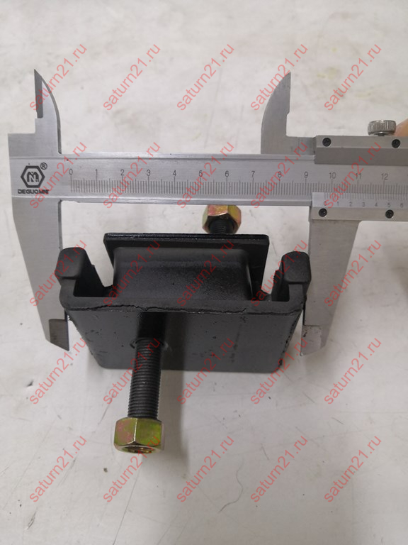 Опора двигателя Toyota 4Y 123612660171